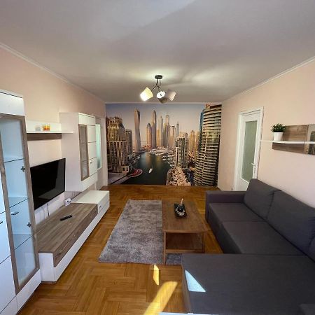 Soho Apartment Fagaras - 1 Bedroom & Extensible Couch Exteriér fotografie